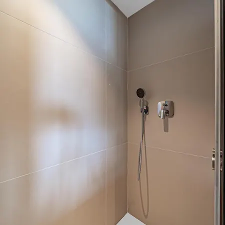 Luxury And Extraordinary In El Higueron *