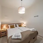 Luxury And Extraordinary In El Higueron Daire *