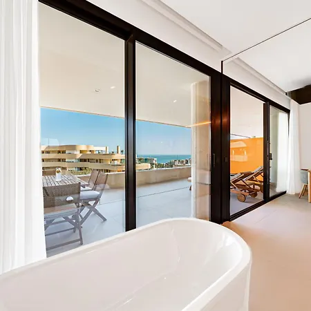 아파트 Luxury And Extraordinary In El Higueron 푸엔히롤라