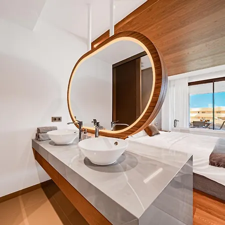 Luxury And Extraordinary In El Higueron * 푸엔히롤라