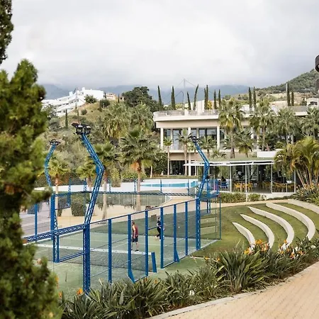 아파트 Luxury And Extraordinary In El Higueron 푸엔히롤라