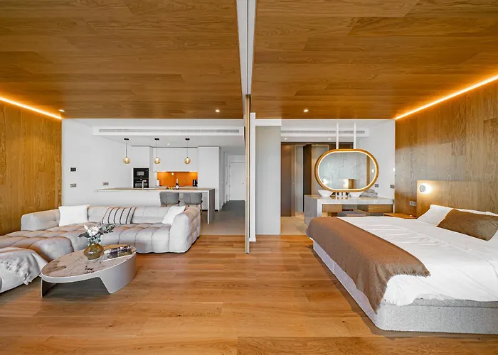 Luxury And Extraordinary In El Higueron Fuengirola