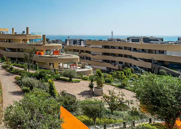 Luxury And Extraordinary In El Higueron *