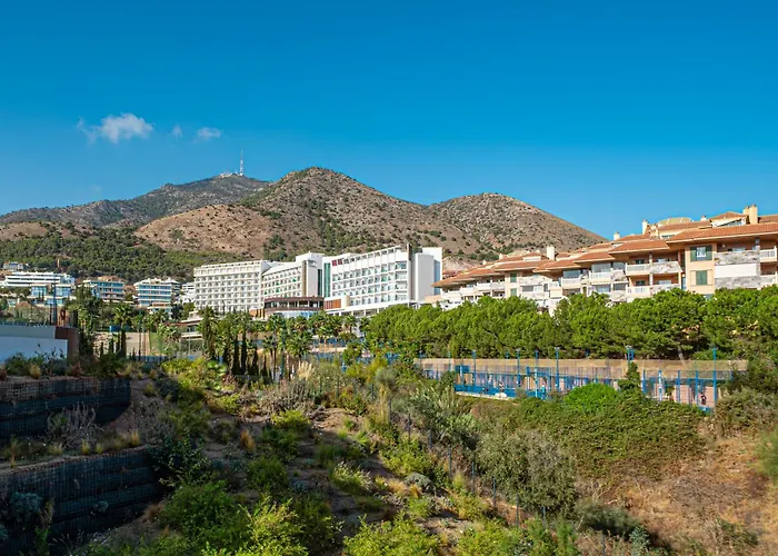 Luxury And Extraordinary In El Higueron Appartement